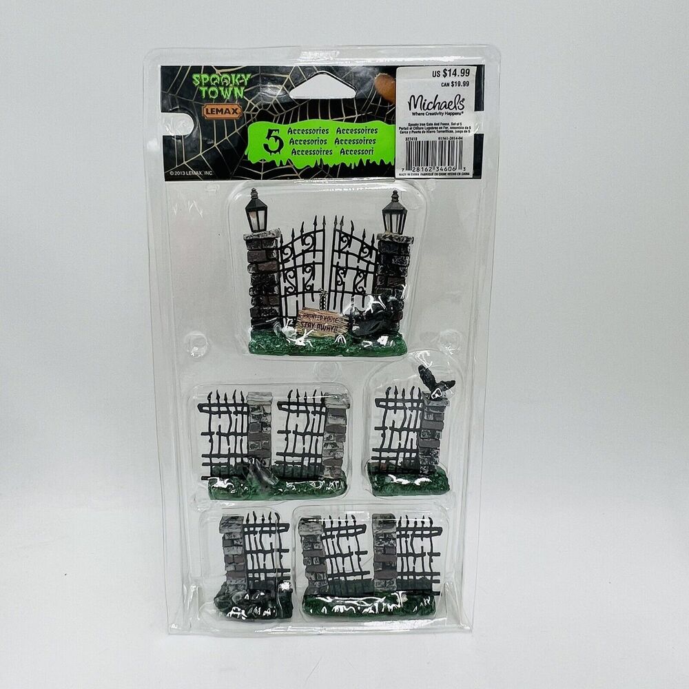 Lemax Spooky Town Spooky Iron Gate and Fence Set of 5 New 34606